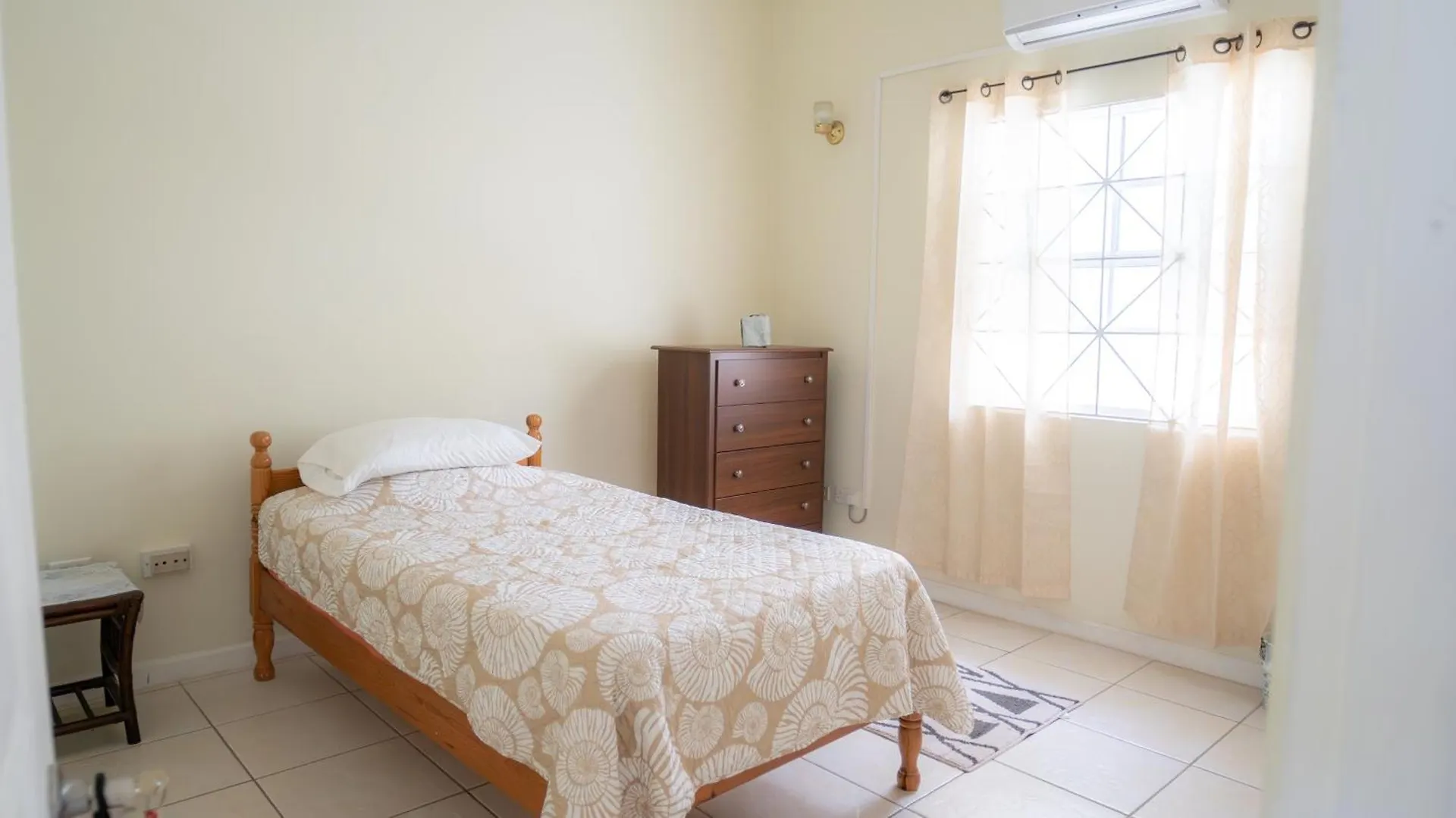 Golden Vale Escape Apartment Ribishi Saint Vincent and the Grenadines